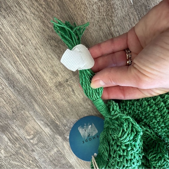 NWT! Rhode x Target collab Woven Raffia Kelly Green Bucket Bag - Picture 5 of 10